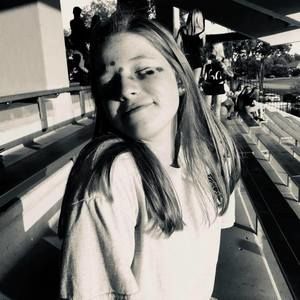 Meet your Posher, Macy